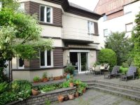Gartenterrasse mit Teich, Dornbach